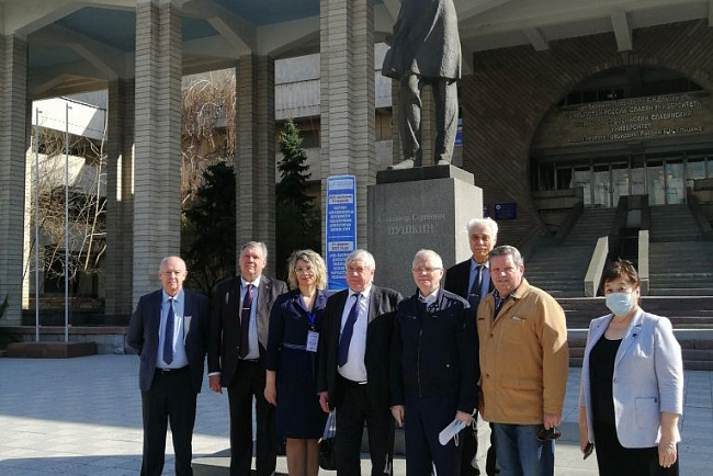 Делегация Совета Федерации посетила КРСУ